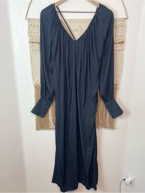 Modern Citizen Oranoos Satin Open Back Maxi Dress Navy Blue Long Sleeve S